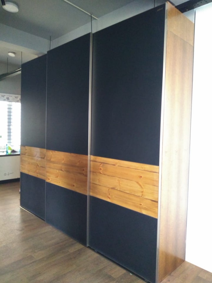 top-lacquer-glass-wardrobes-designs-dealers-manufacturers-in-noida-greater-noida-india